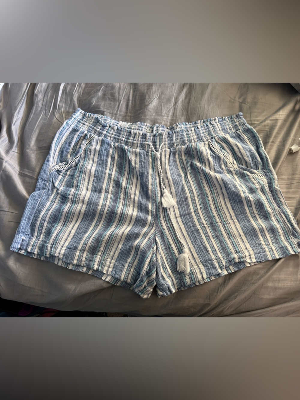 Briggs New York Blue and White Striped Linen High-Waist Women's Shorts